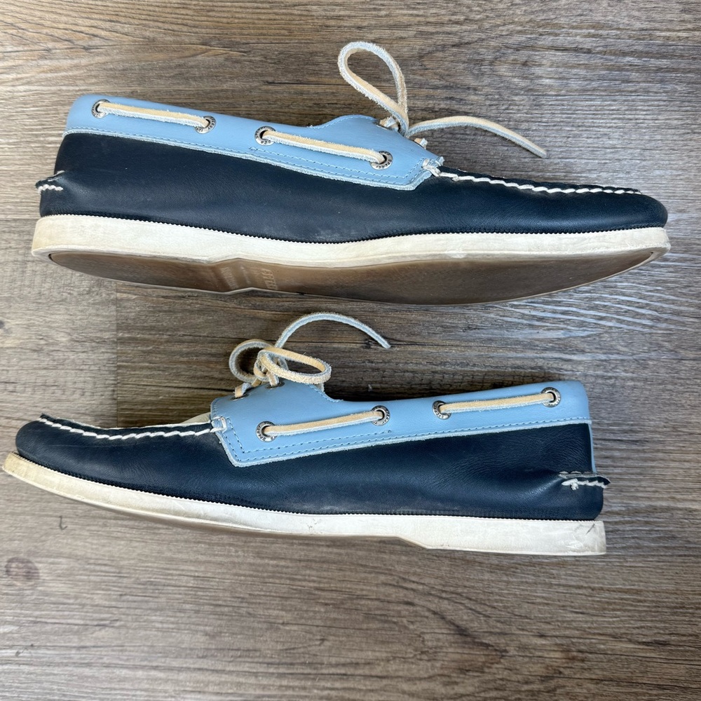 Sperry Men’s Two Eye Blue and White Tie Loafer Boat Shoes, size 12 - Picture 2 of 9